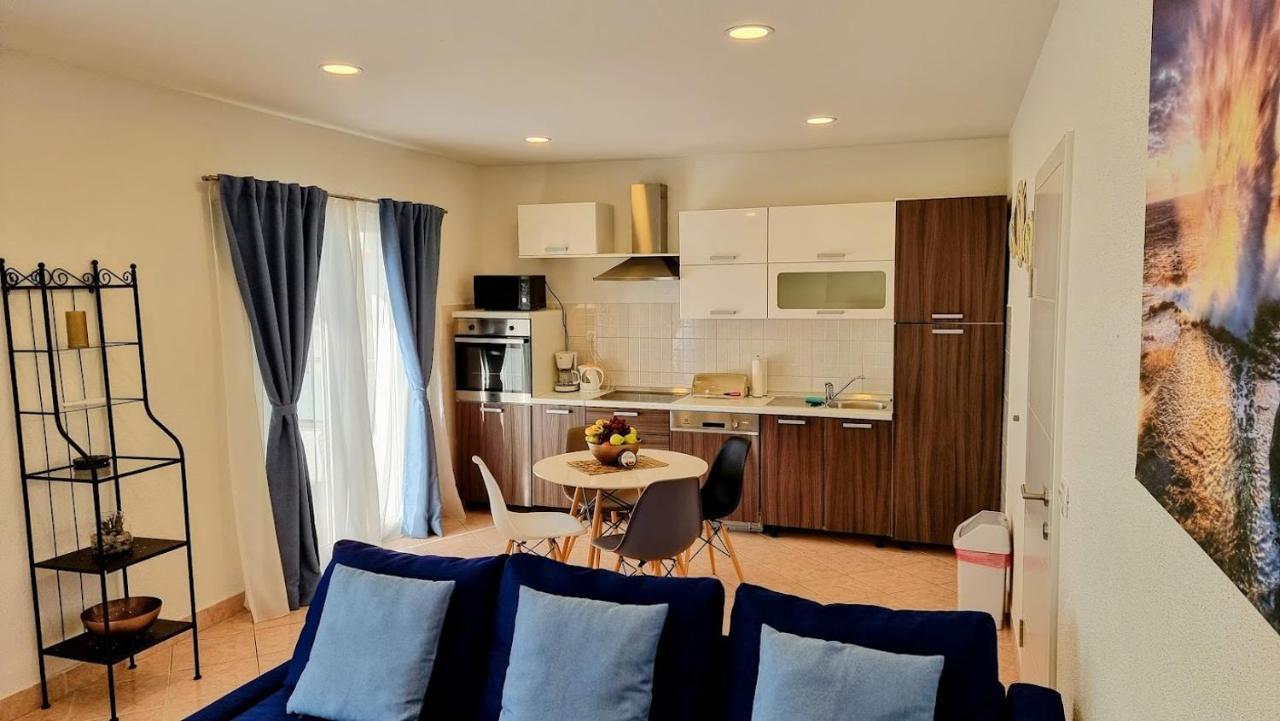 Dorijini Dvori Bed & Breakfast Baška Voda Dış mekan fotoğraf
