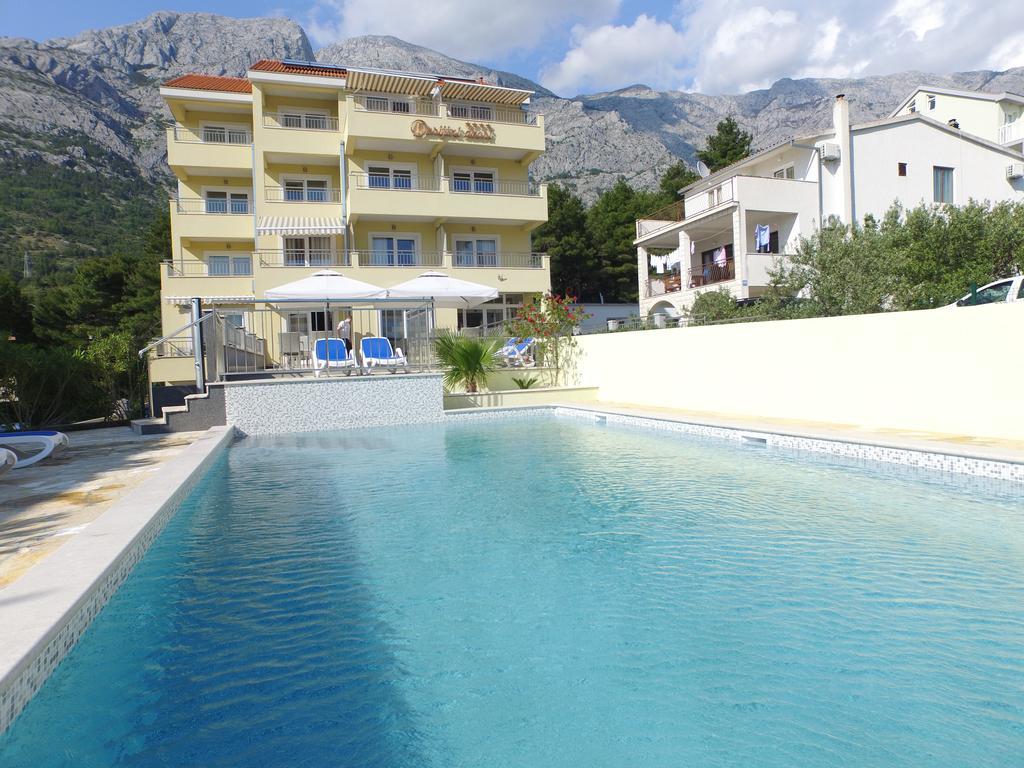 Dorijini Dvori Bed & Breakfast Baška Voda Dış mekan fotoğraf