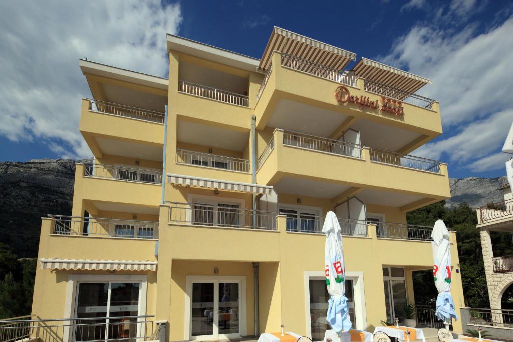Dorijini Dvori Bed & Breakfast Baška Voda Dış mekan fotoğraf
