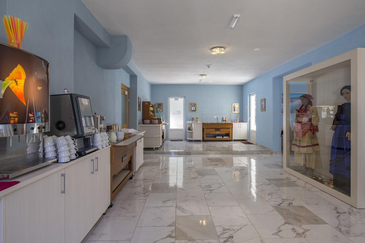 Dorijini Dvori Bed & Breakfast Baška Voda Dış mekan fotoğraf